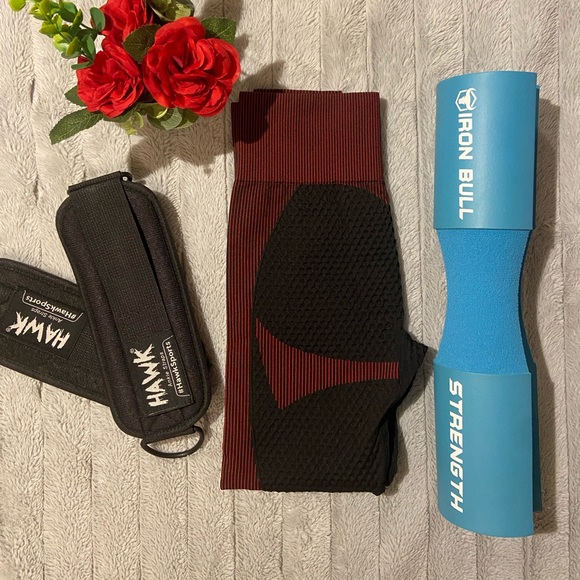 Red & Black Amazon Workout Set - Picture 8 of 12